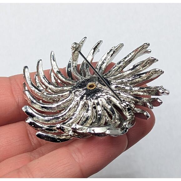 Vtg KJL Kenneth J Lane Crystal Rhinestone Faux Pearl Sunburst Silver Pin Brooch - Picture 8 of 9